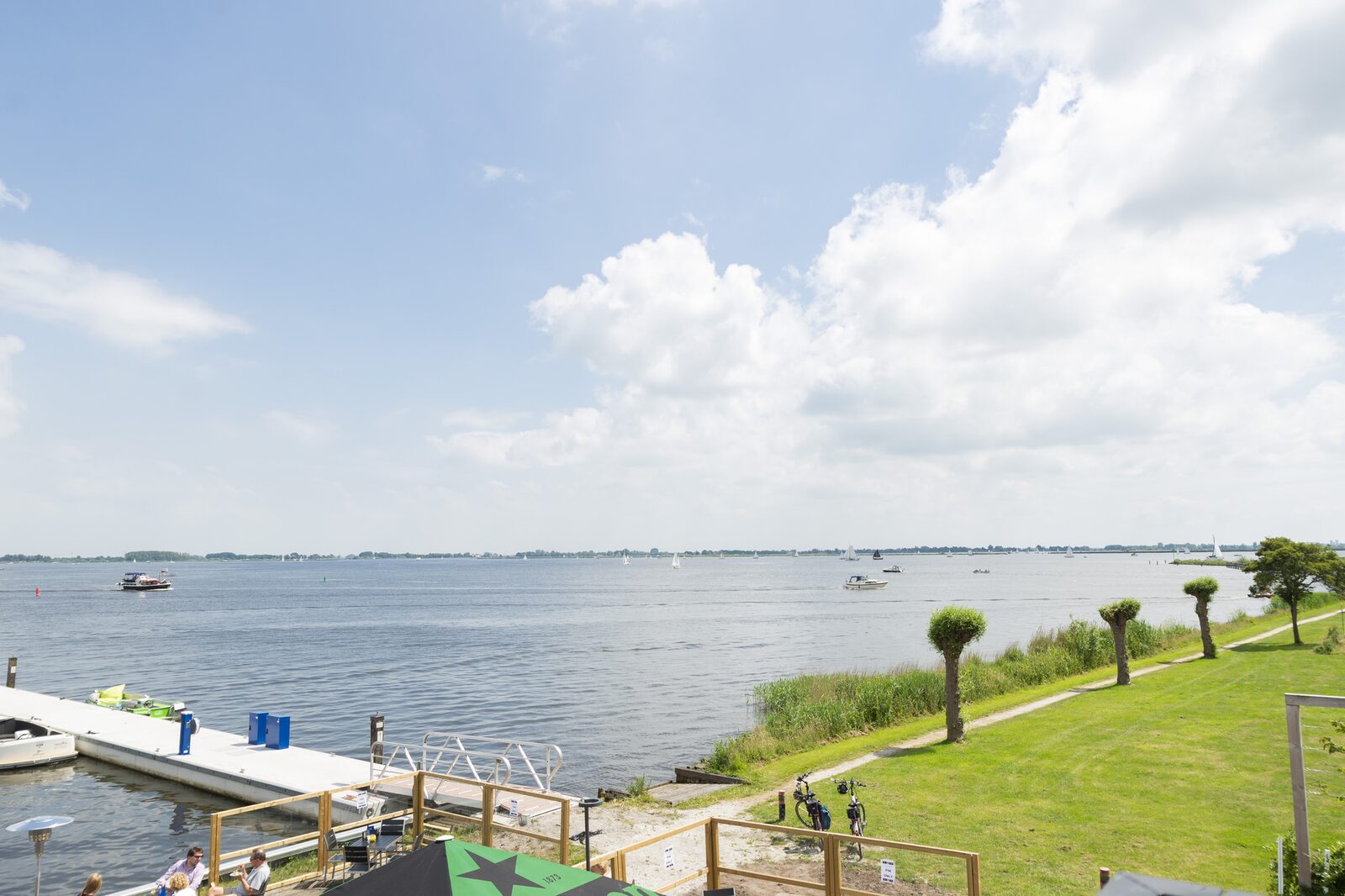 Houseboat 'Elysium' met eigen aanlegsteiger - Paviljoenwei 4-14 | Sneek (Offingawier)