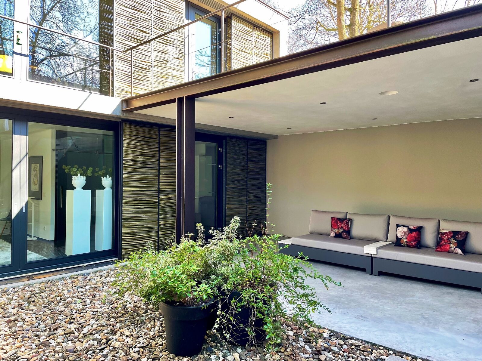 Betonnen Boshuis - luxe wellness vakantiehuis in Brabant