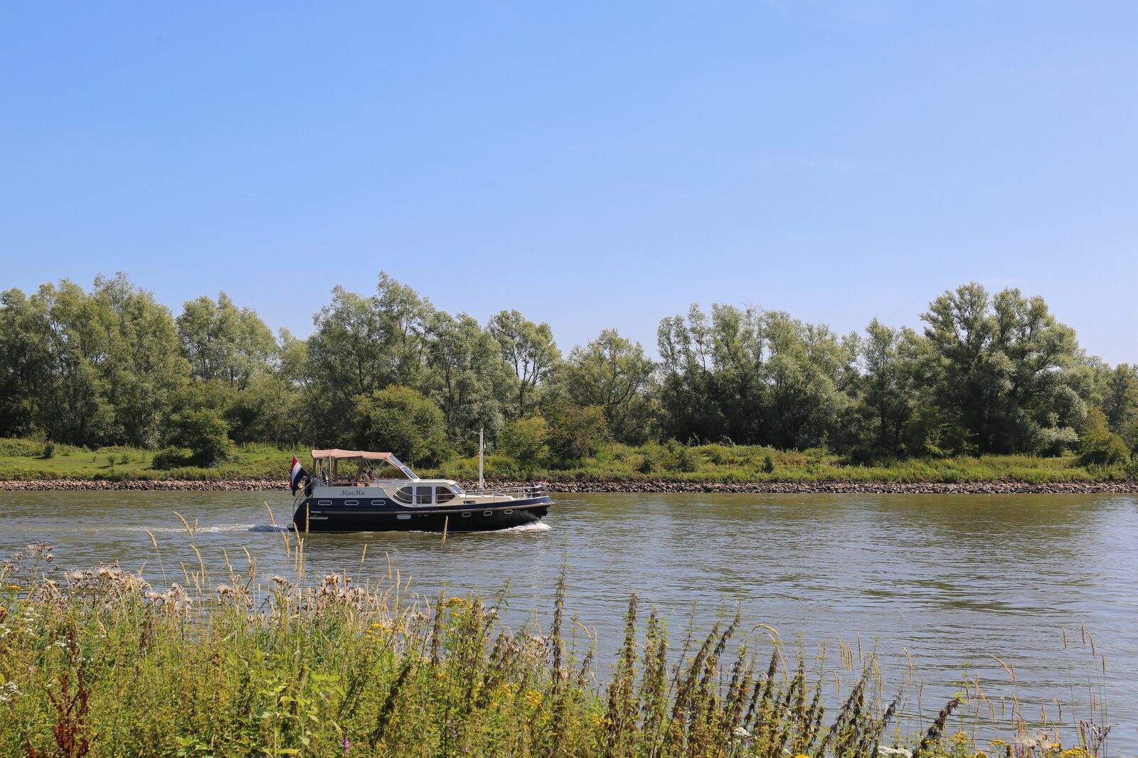 Camping site IJsselweide on the water