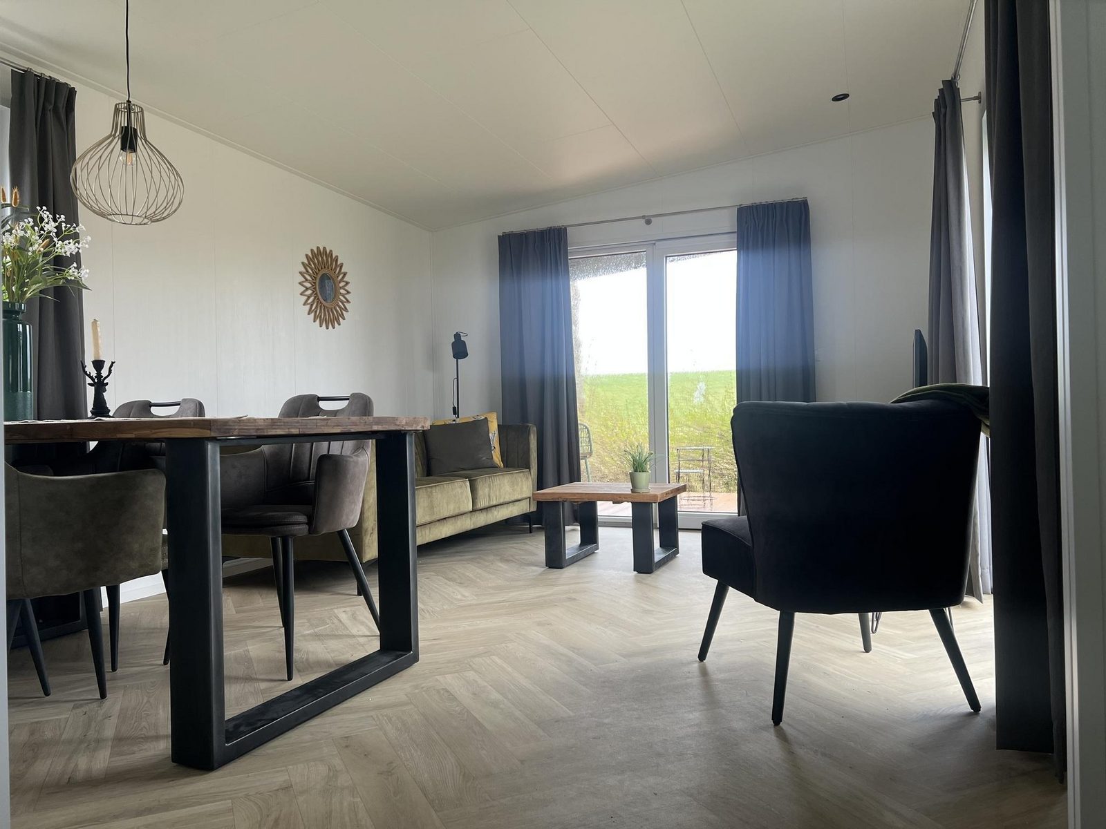VZ1100 Holiday chalet in Scherpenisse