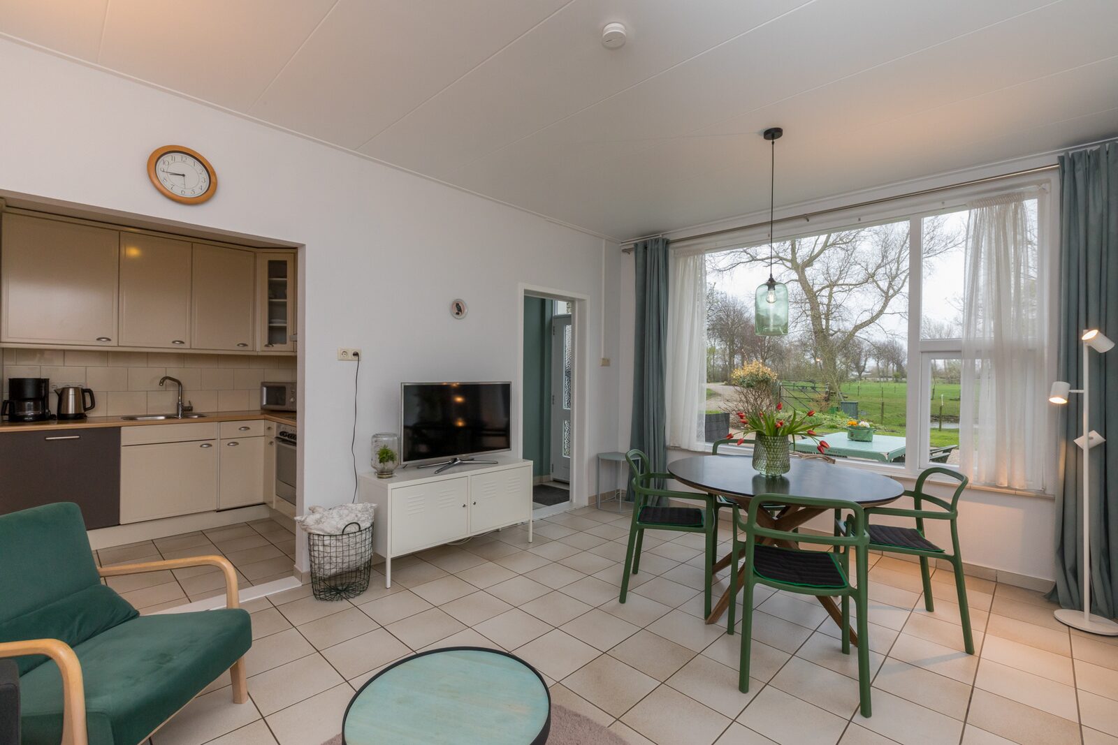 Apartment  - Kon. Emmaweg 6 | Vrouwenpolder 