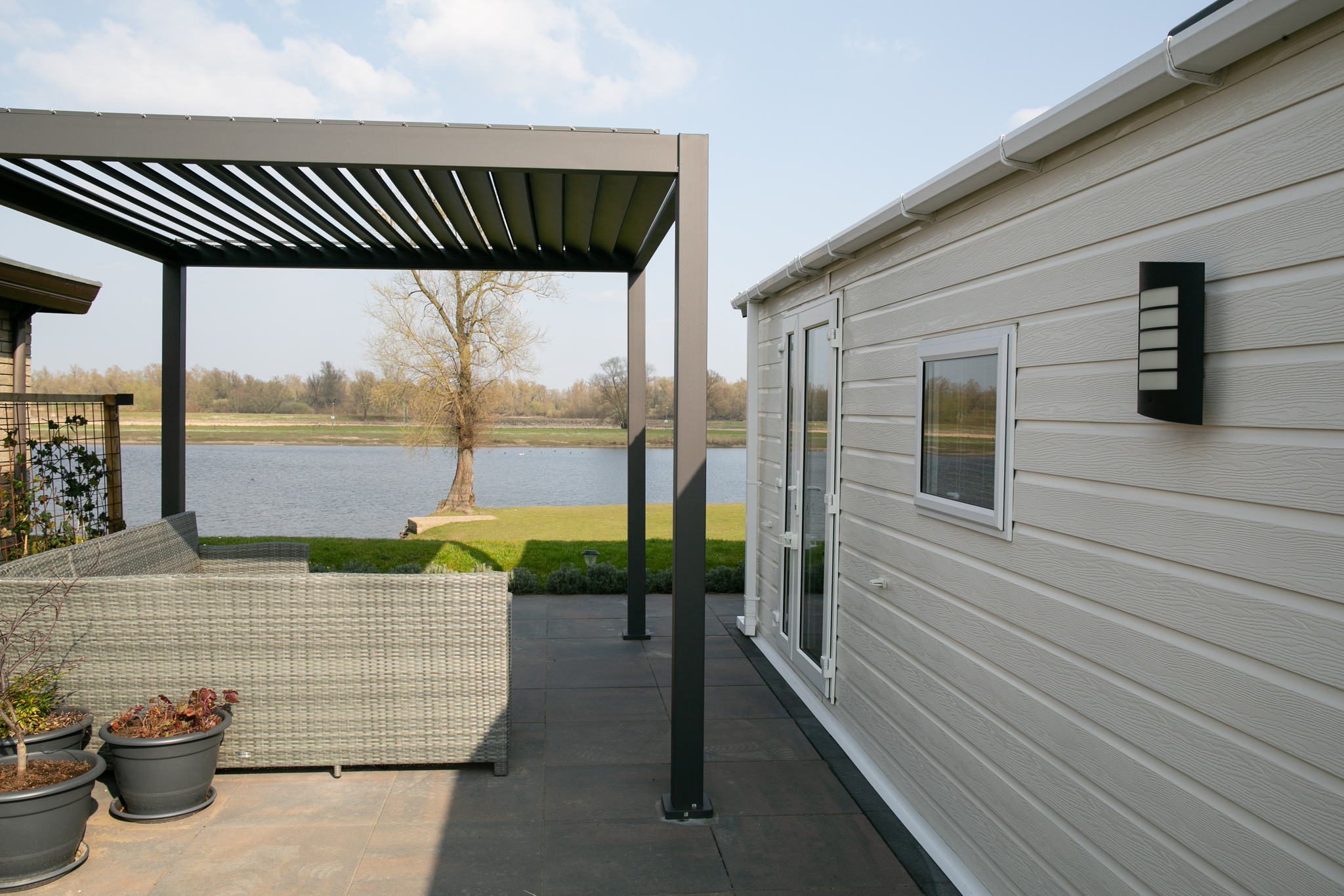 Chalet voor 4 personen, gelegen aan het water