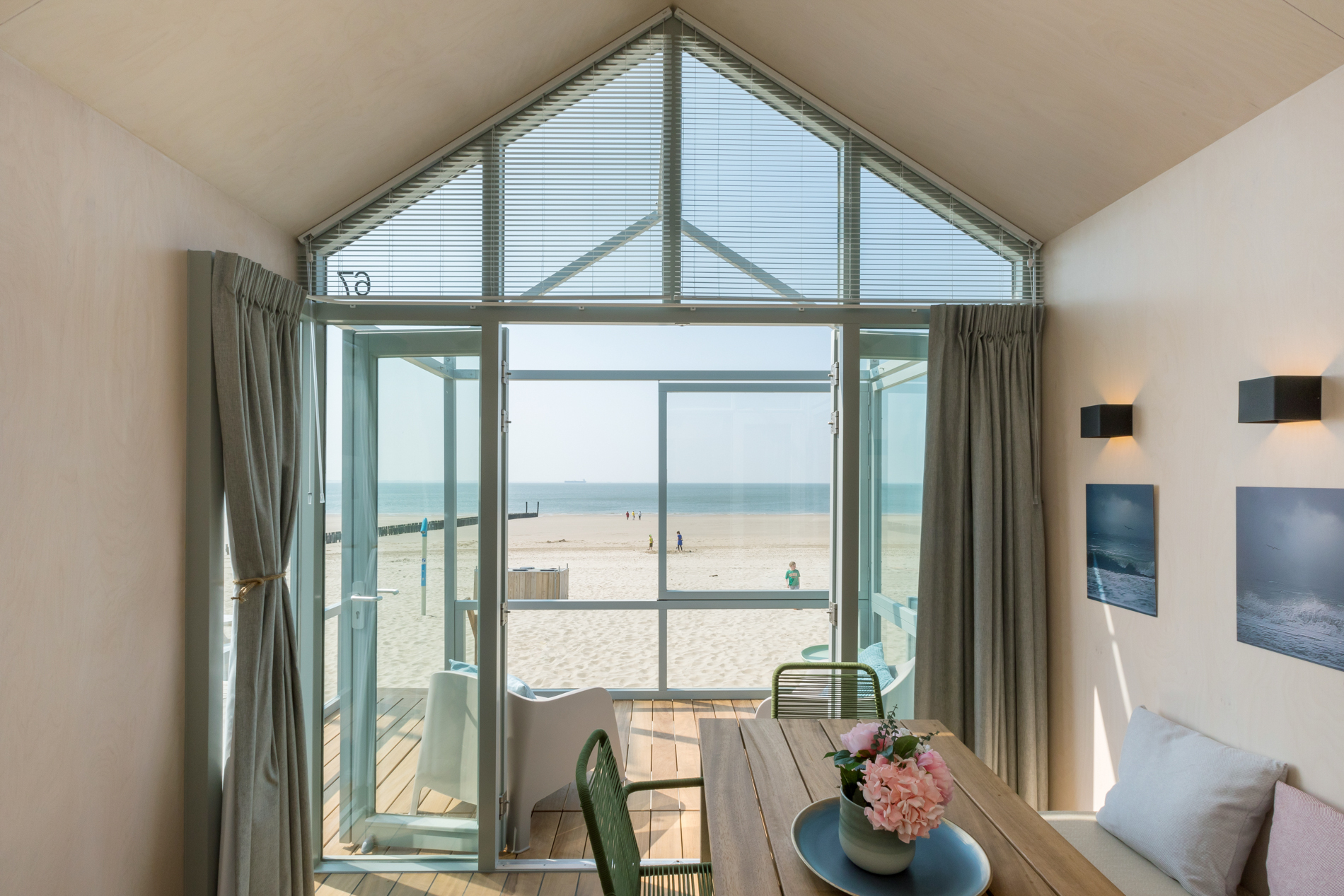 Slaapstrandhuisje - Strand dishoek 67 | Dishoek.