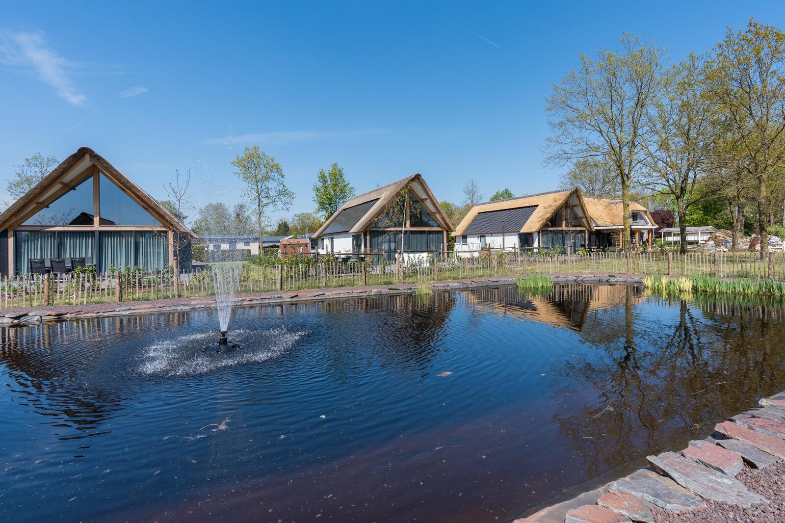 Farm Lodge 669