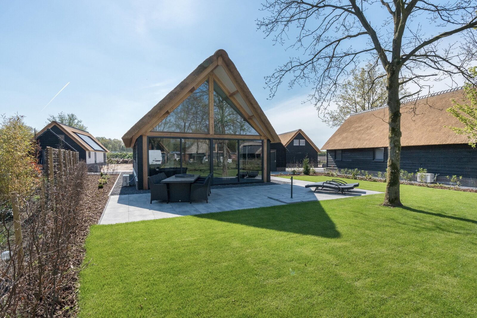 Farm Lodge 670