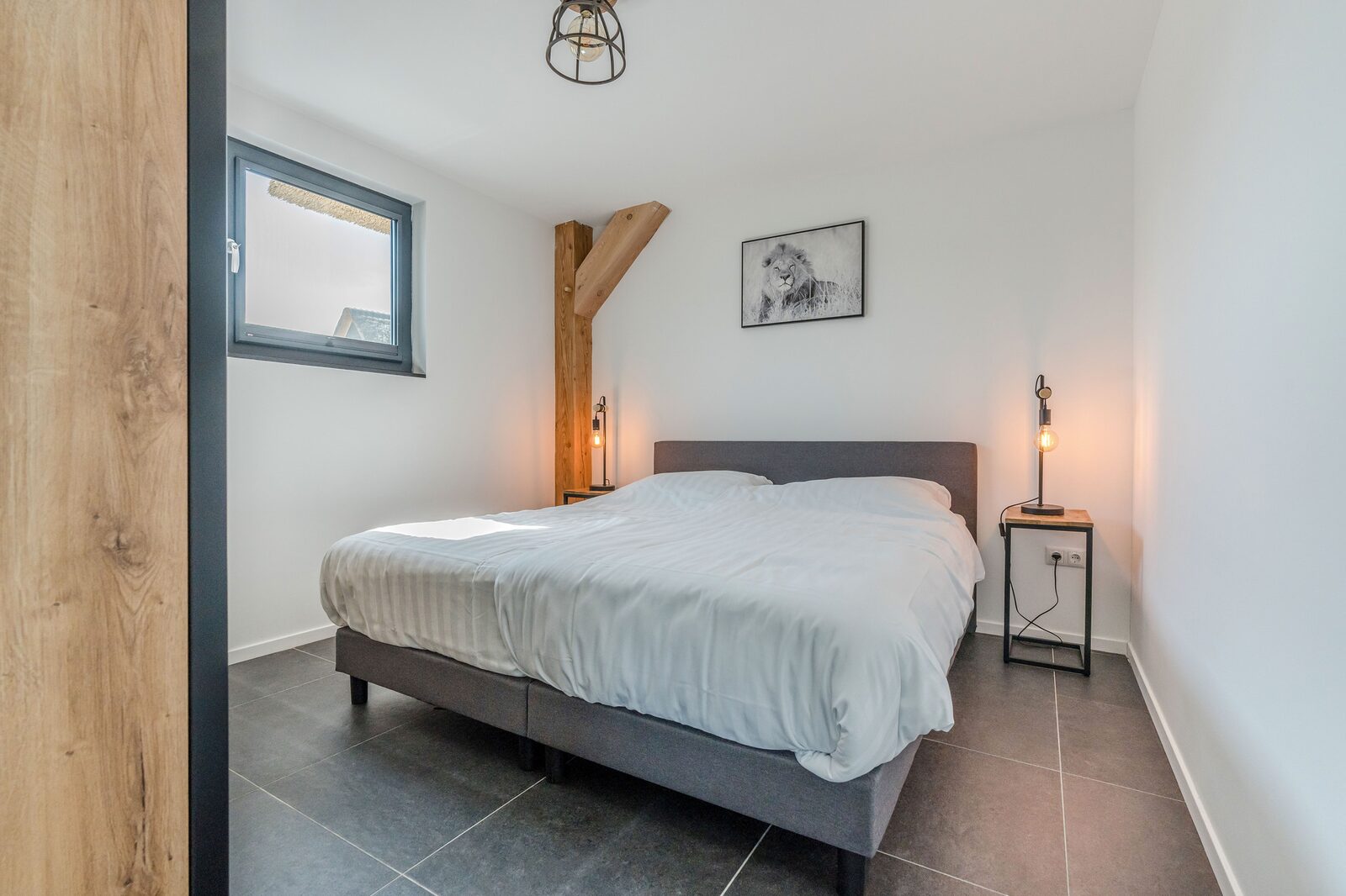 Farm Lodge 678