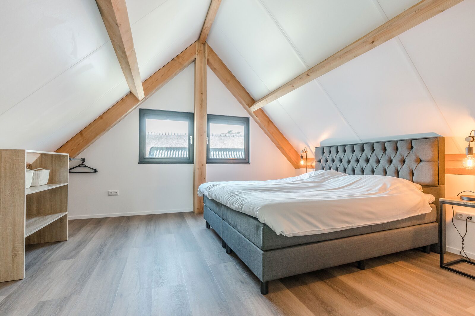 Farm Lodge 678