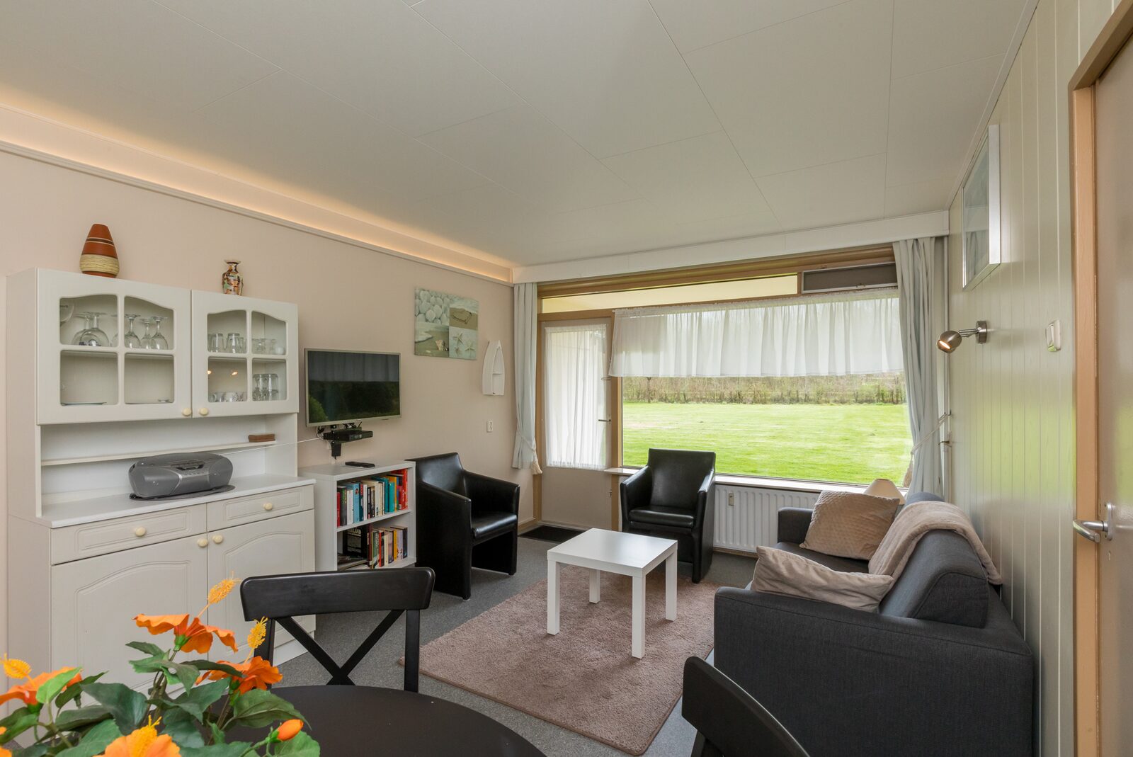 Apartment - Burg. van Woelderenlaan 100-2 | Vlissingen