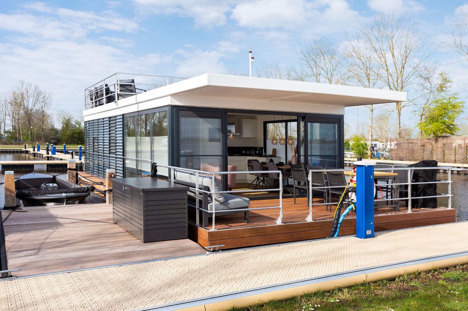 Houseboat 'de Valreep' met tuin - Paviljoenwei 4-15 | Sneek (Offingawier)