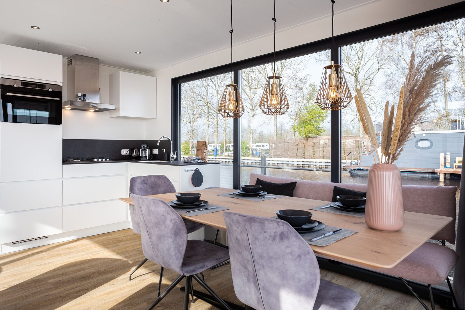 Houseboat 'de Valreep' met tuin - Paviljoenwei 4-15 | Sneek (Offingawier)