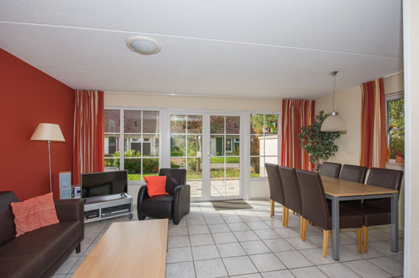 Bungalow Comfort mit zwei Bädern - 4 Personen