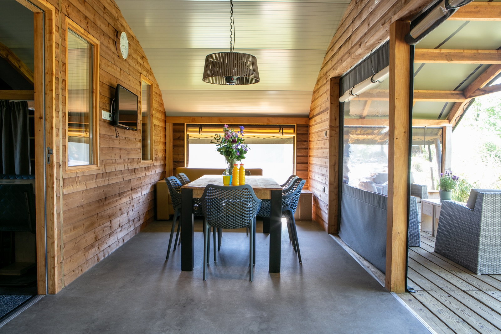 Outdoor lodging