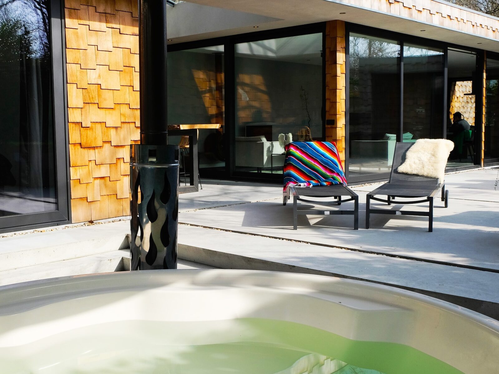 Houten Boshuis - luxe wellness vakantiehuis met hottub