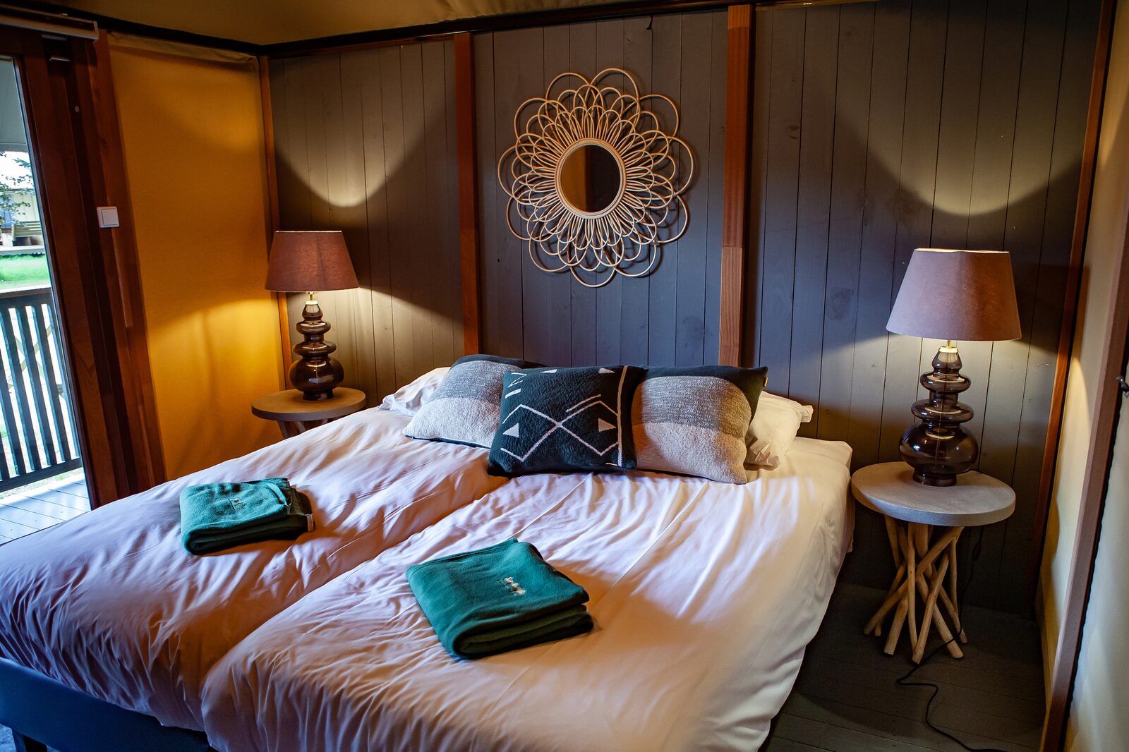 Luxury King's Lodge with Hottub | 4-8 Pers.