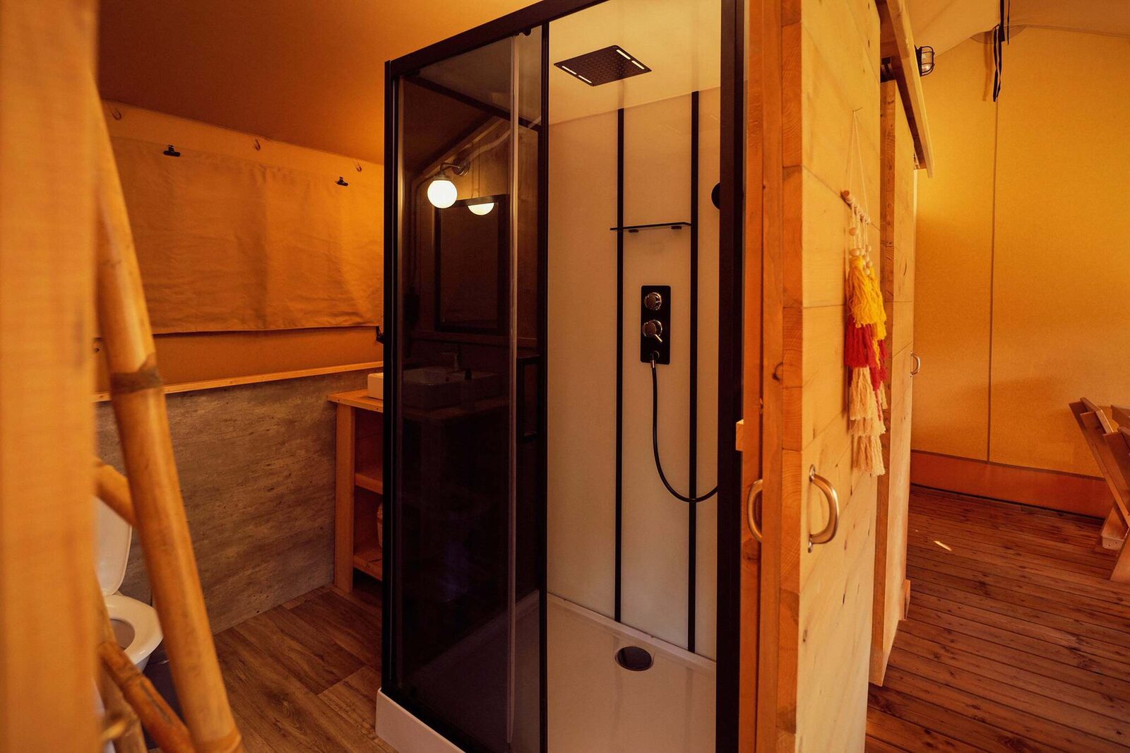 Glamping tent La Gran Vida Hottub | 7 Pers.