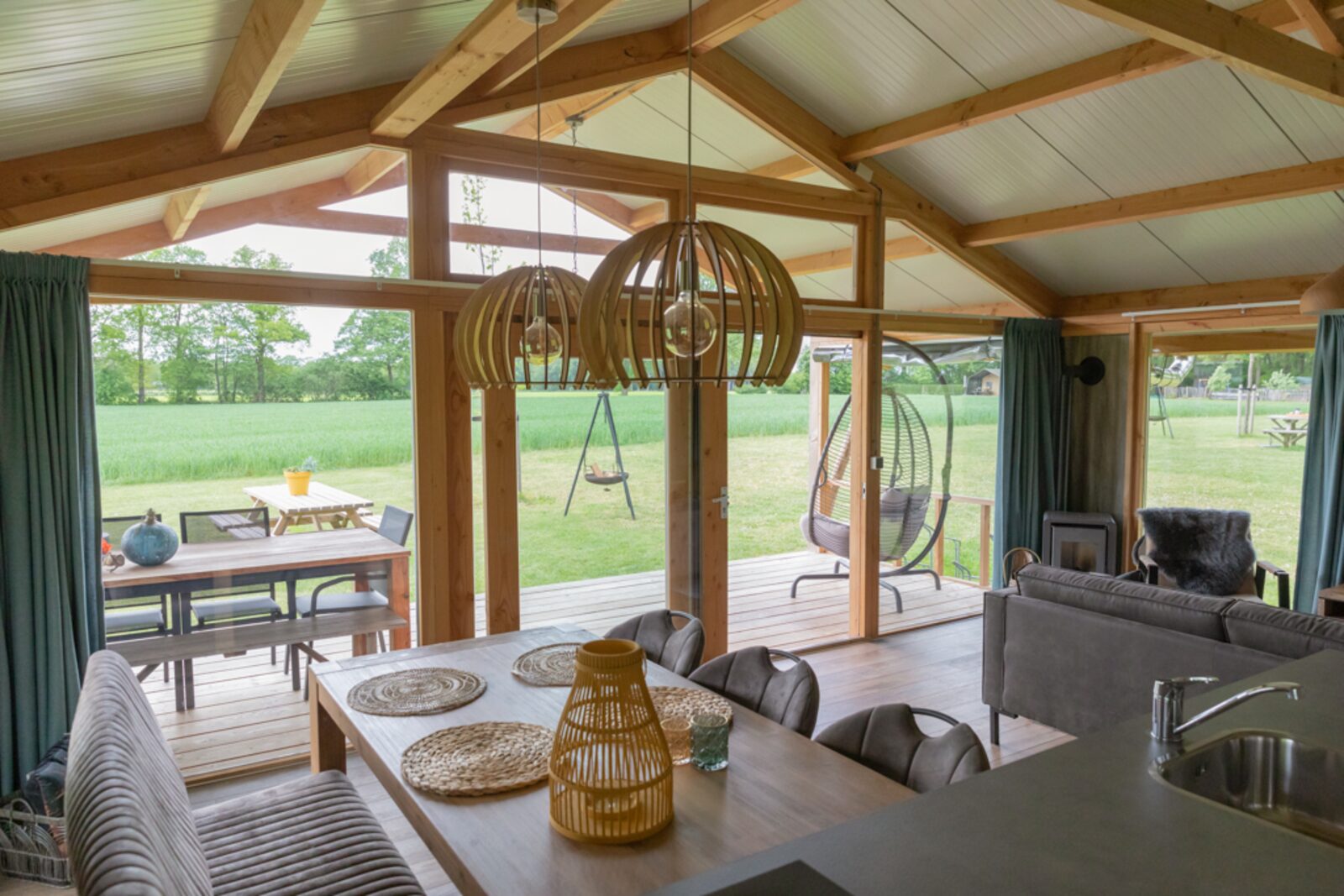 Luxe lodge nieuw met oven