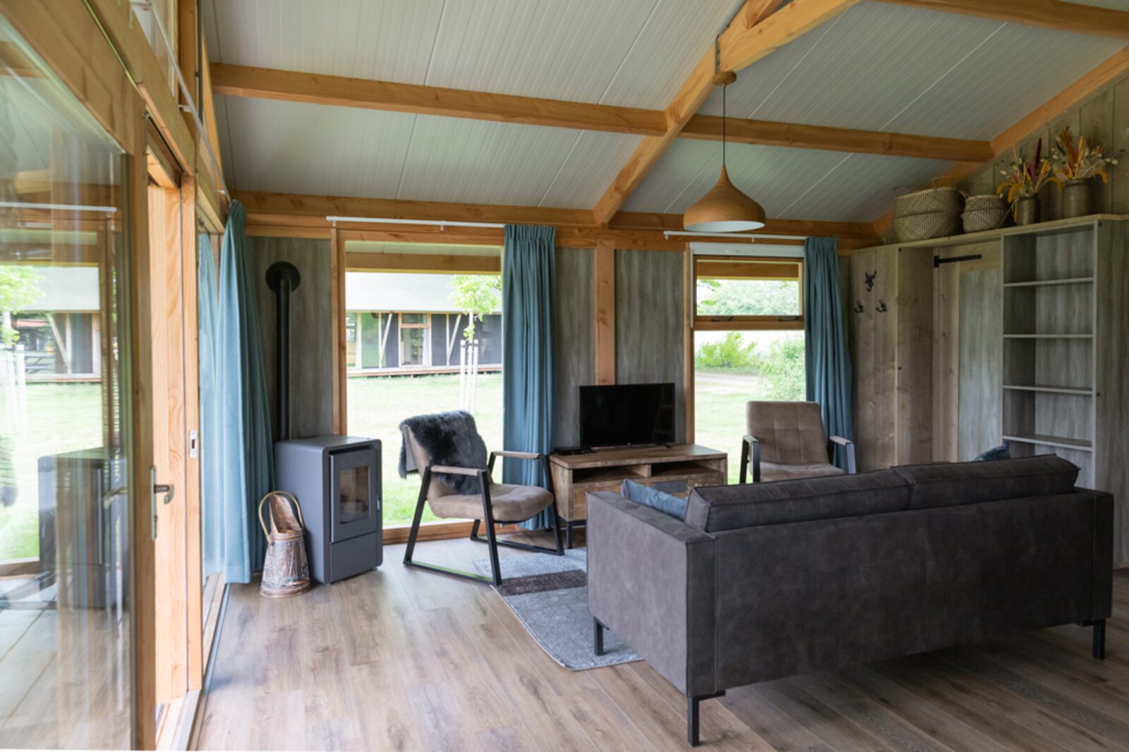 Luxe lodge nieuw met oven