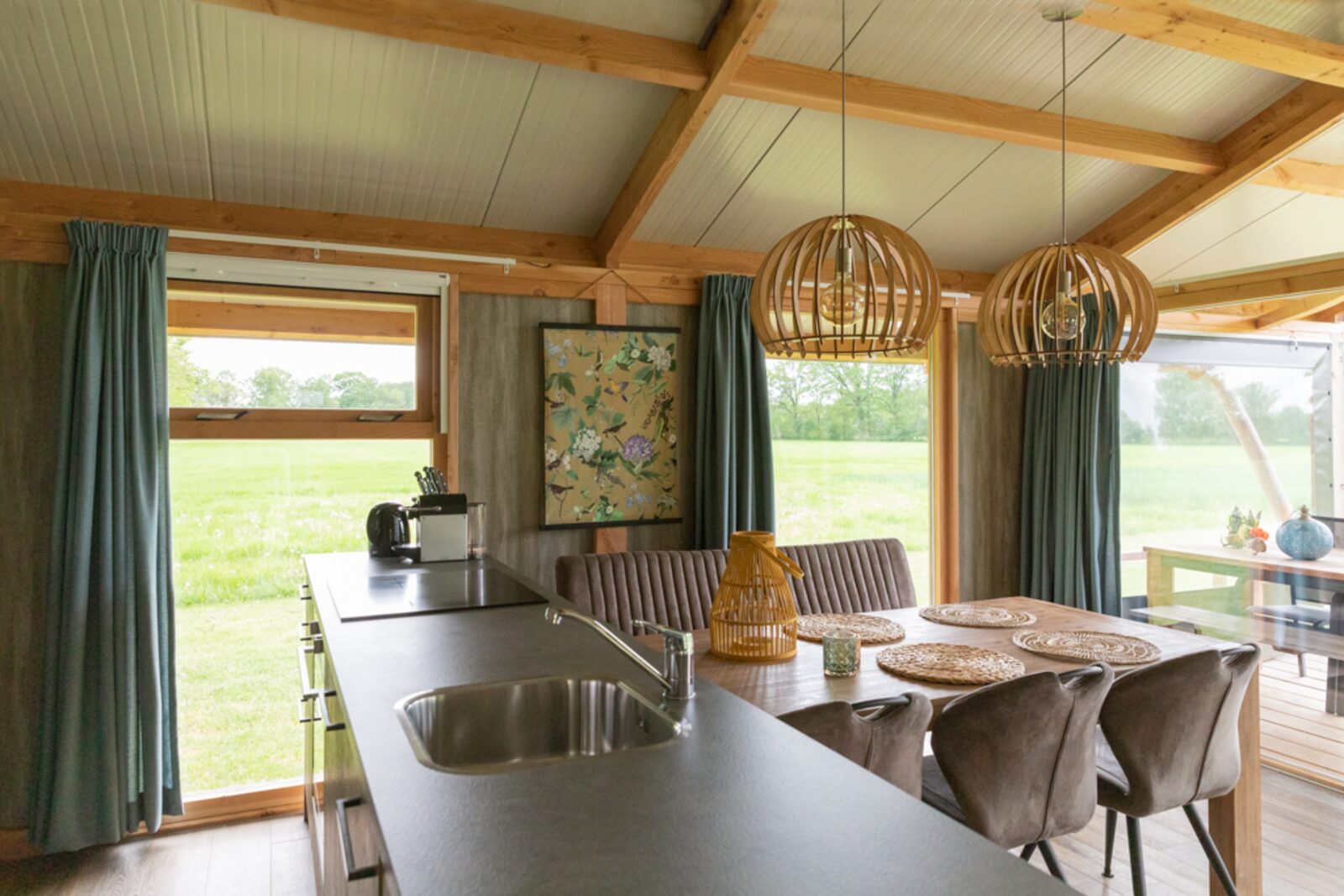 Luxe lodge nieuw met oven