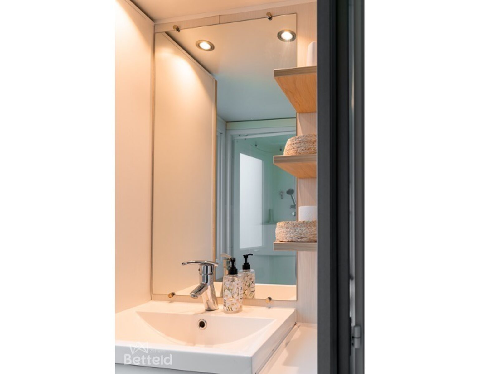 Caravan 4* A | 6 volwassenen