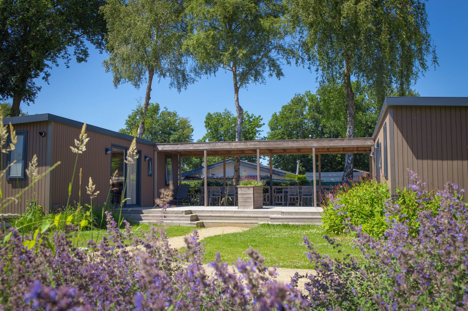 Familienlodge für 6 + 6 Personen
