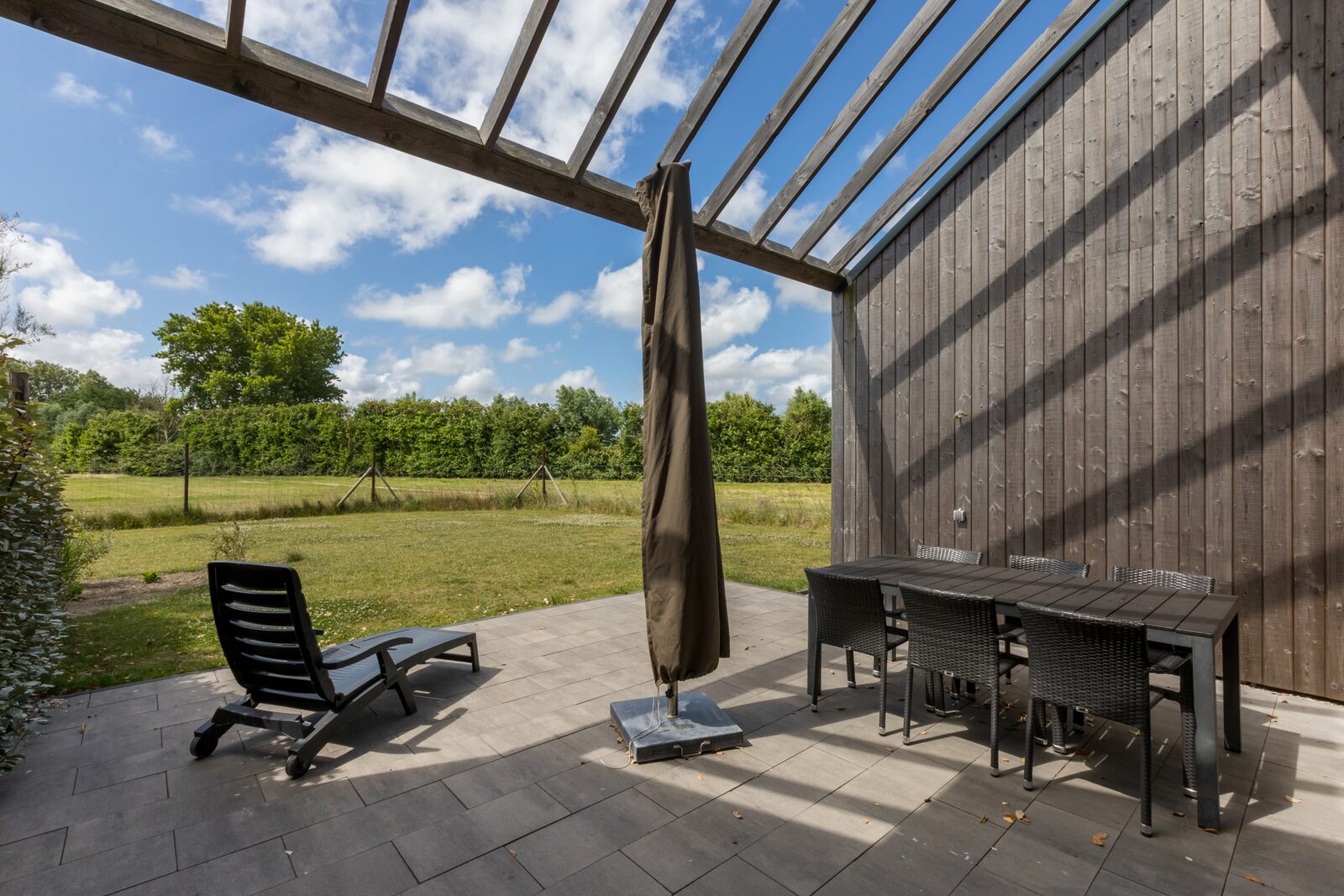 Ferienhaus - Vroondijk 2 | Vrouwenpolder 'Duinappel en Zonnebes'