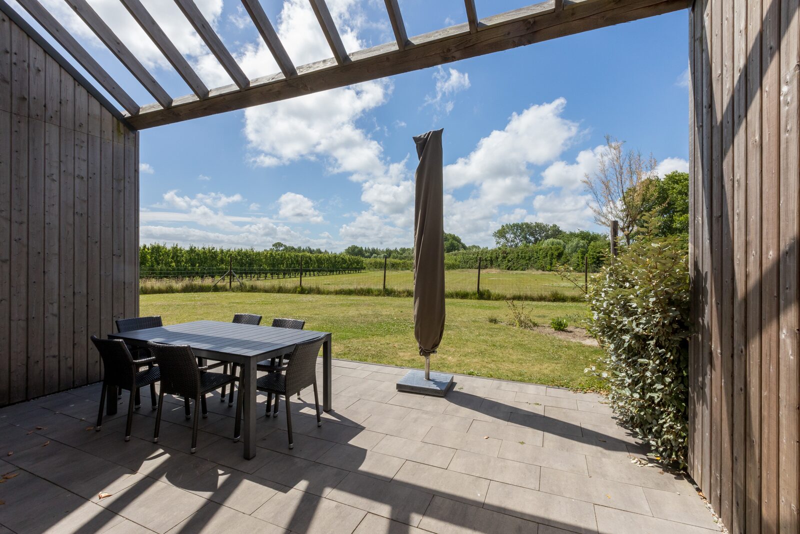 Ferienhaus - Vroondijk 2 | Vrouwenpolder 'Duinappel en Zonnebes'