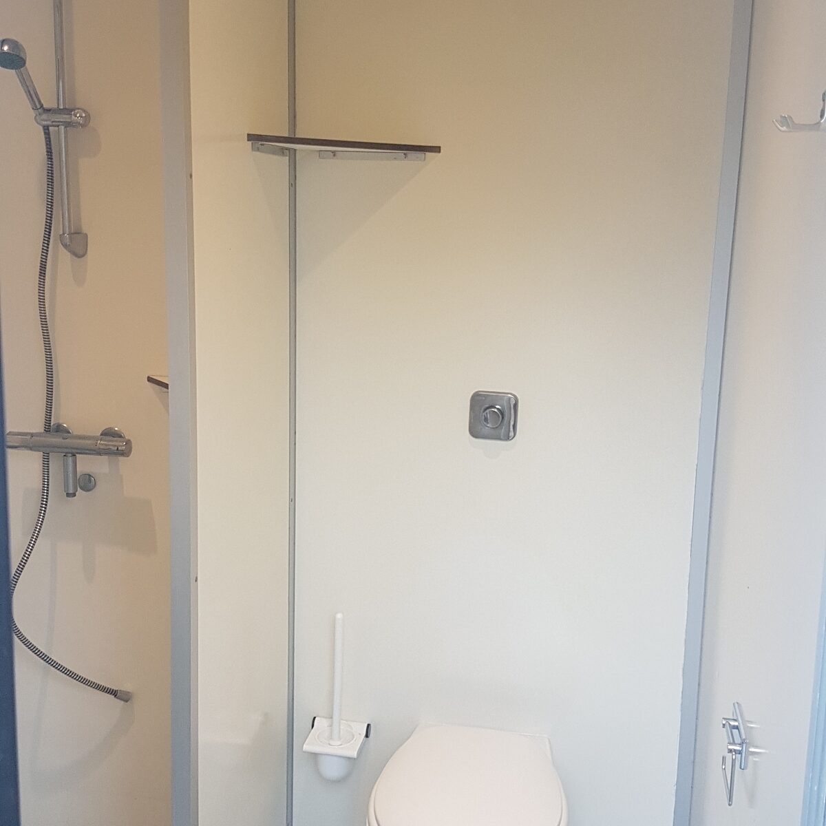 Kampeerplaats met privé sanitair