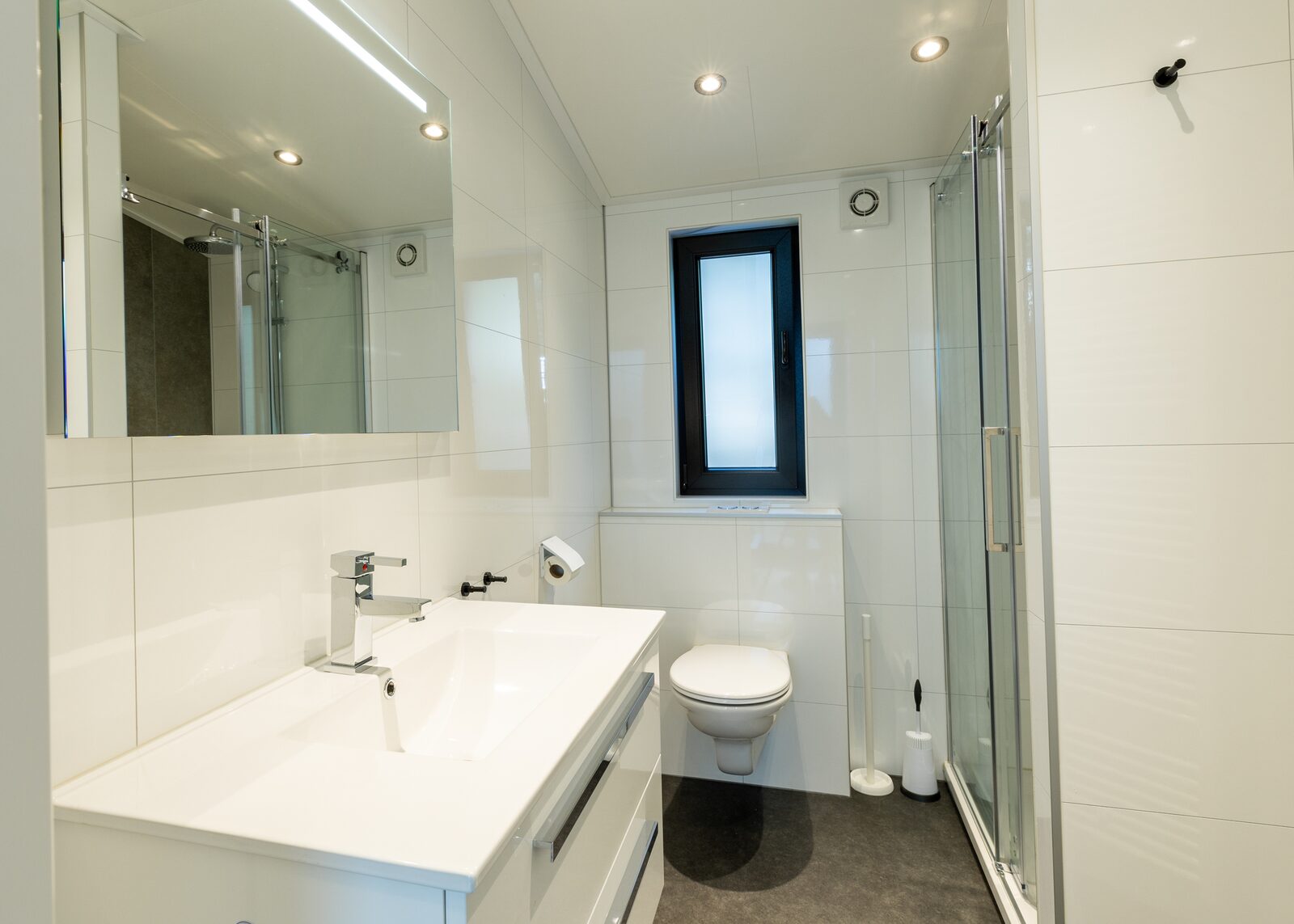 Bos Lodge 55 Eco 4 persons with Hottub and Sauna