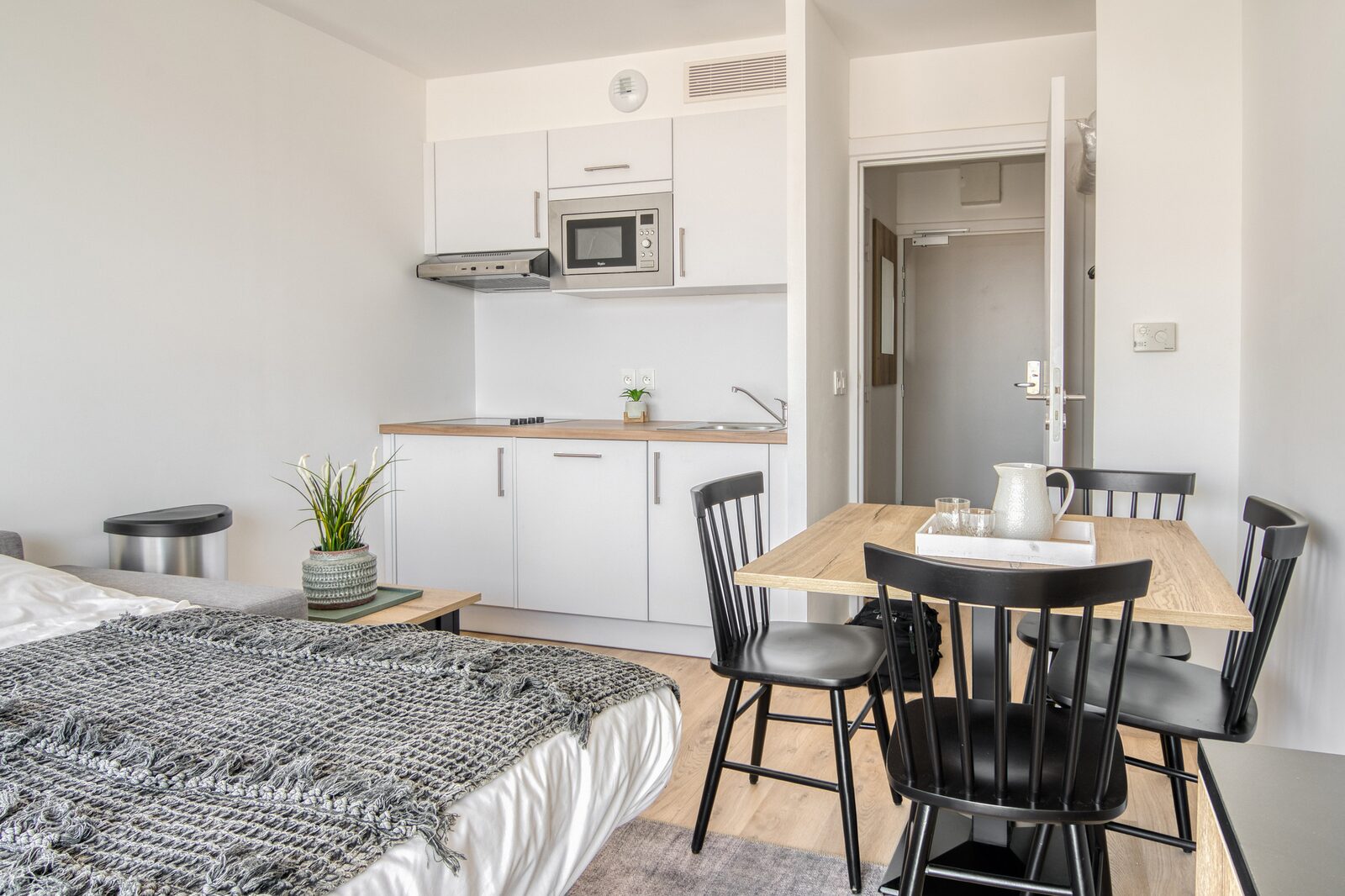 Standard studio for 4 people with sofa bed and balcony