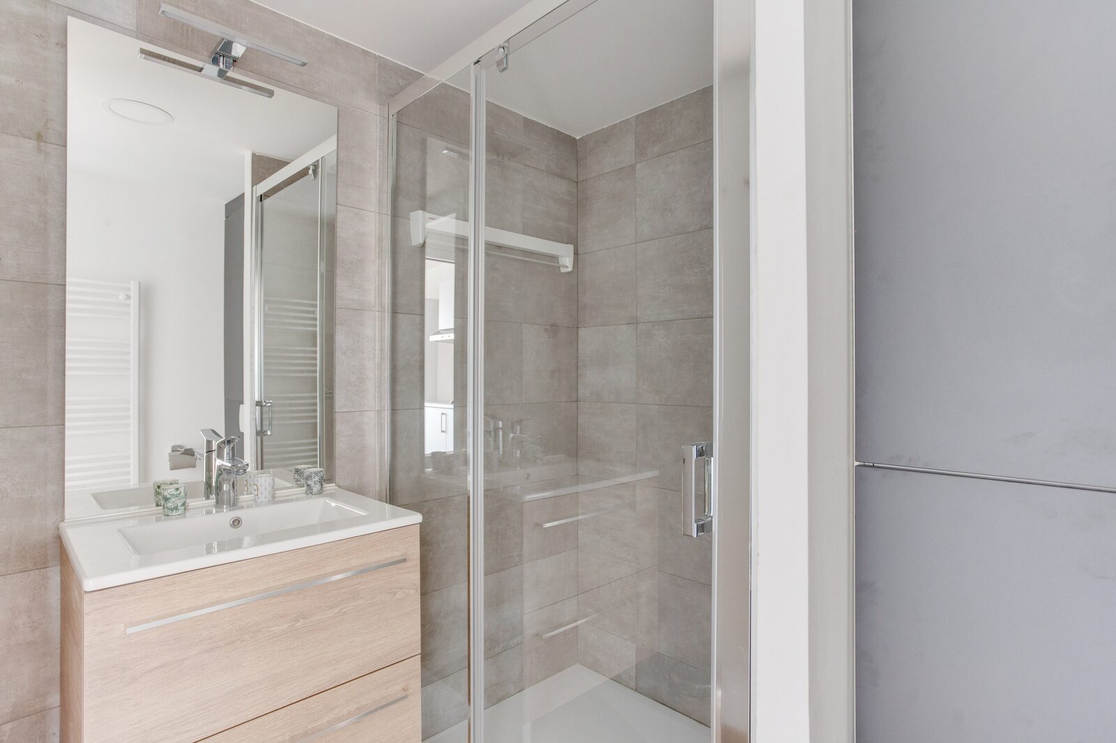Suite luxe pour 4 personnes avec 2 chambres et balcon, adaptée PMR