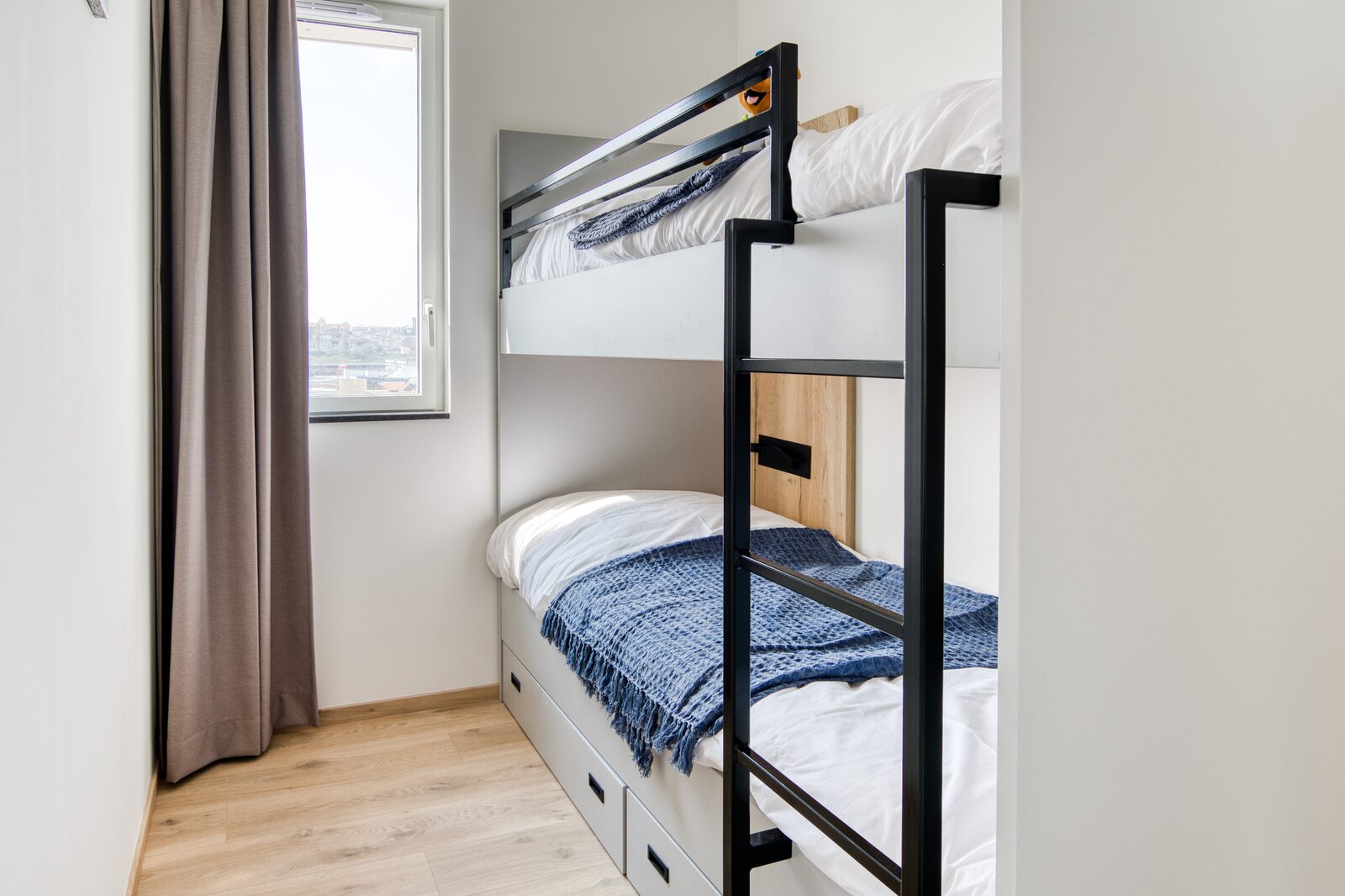 Deluxe suite voor 6 pers met 3 kamers en balkon