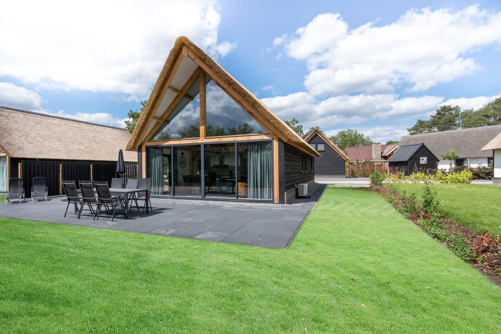 Farm Lodge 704