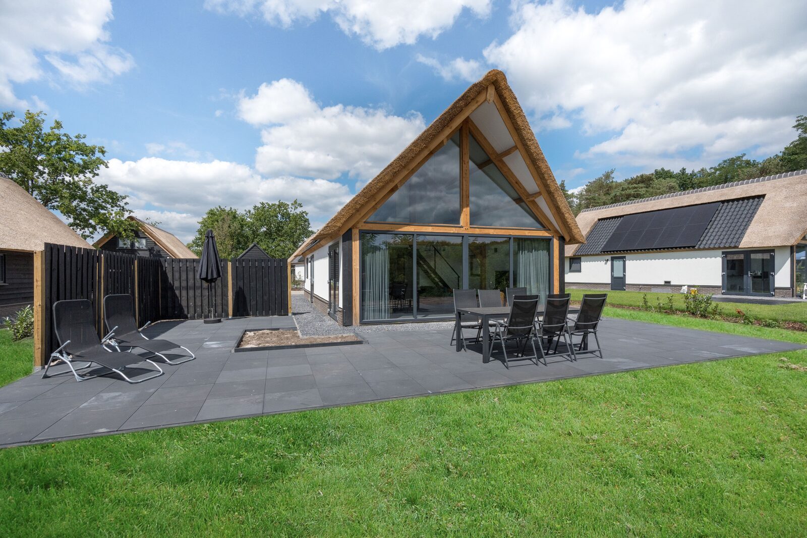 Farm Lodge 704