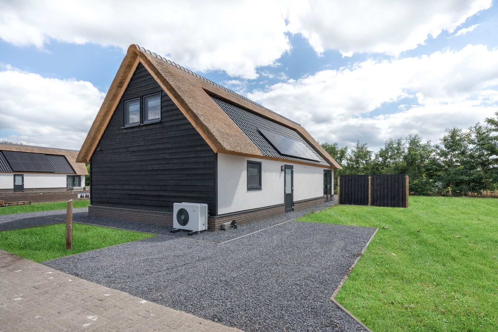 Farm Lodge 707