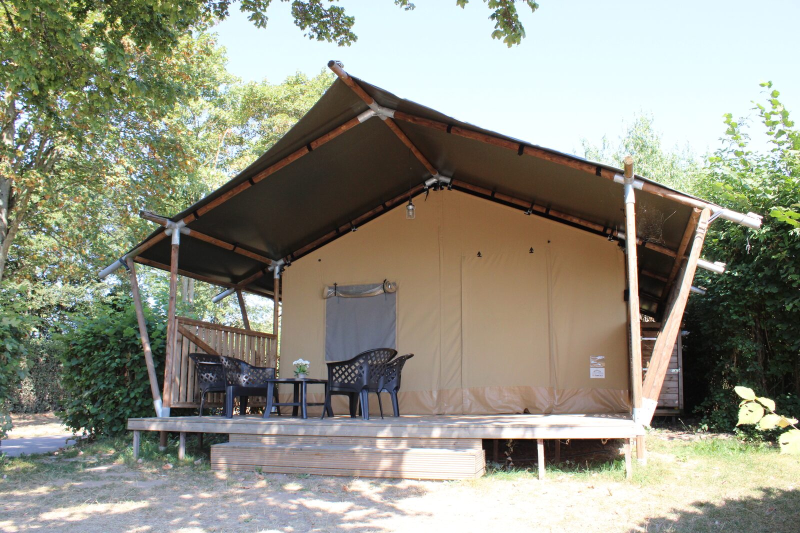 Safari tent 2 to 6 people with bathroom