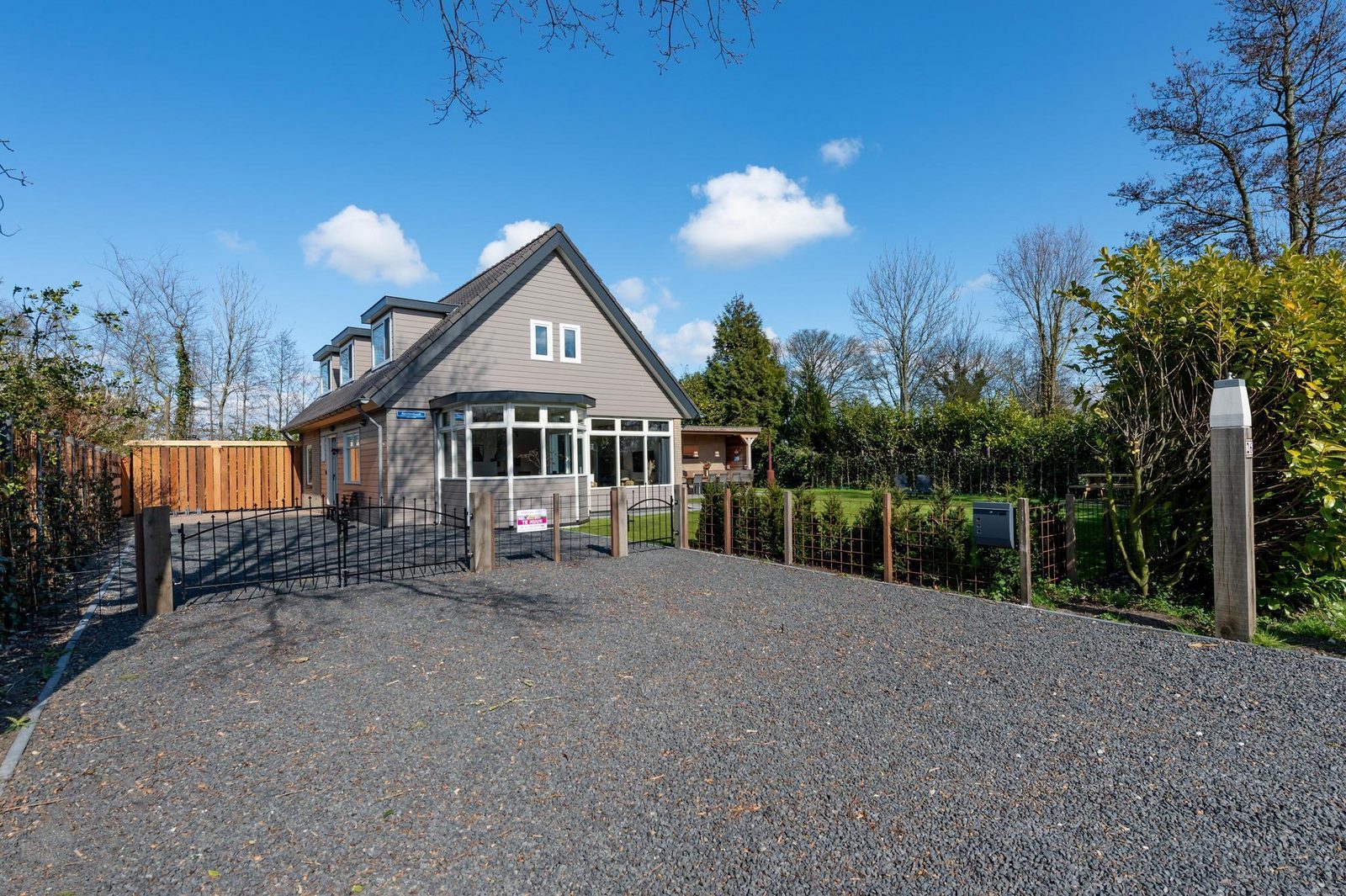 VZ1164 Große freistehende Villa in Kamperland