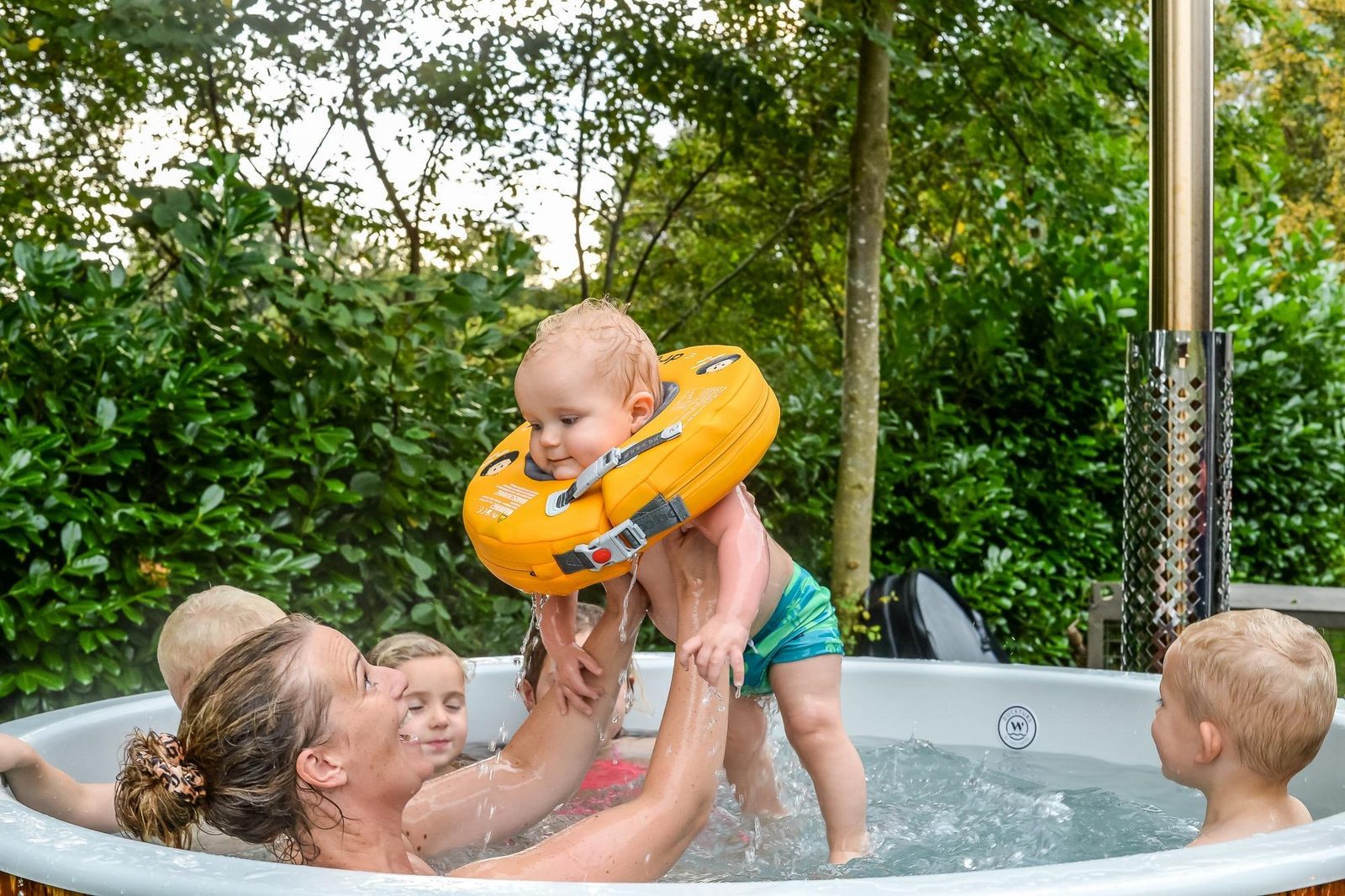 River Cabin with hot tub | 6 people