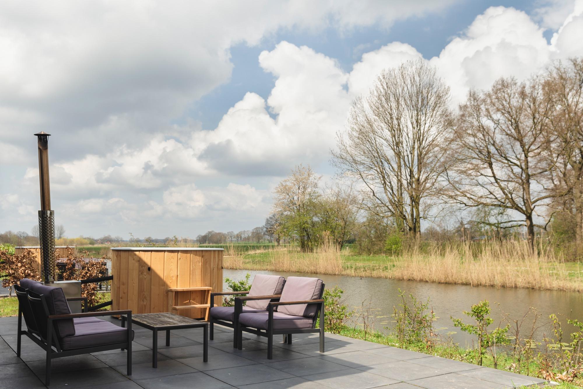 River Cabin with hot tub | 4 pers. afbeelding