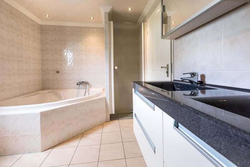 de-boet-6-personen-wellness-hottub