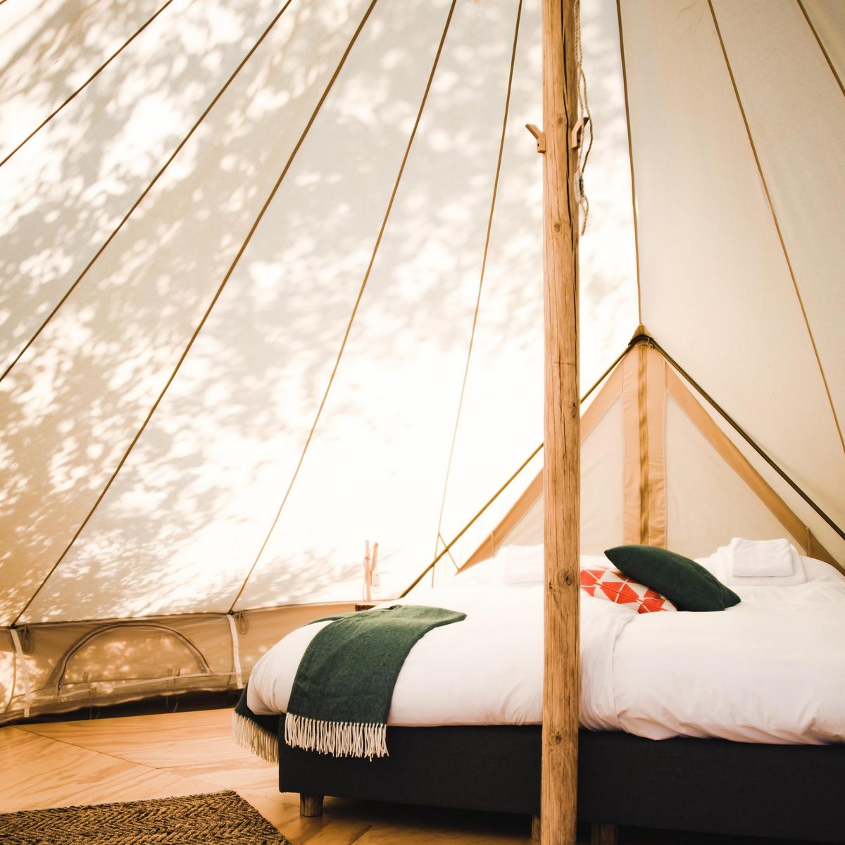 Zwier Tent
