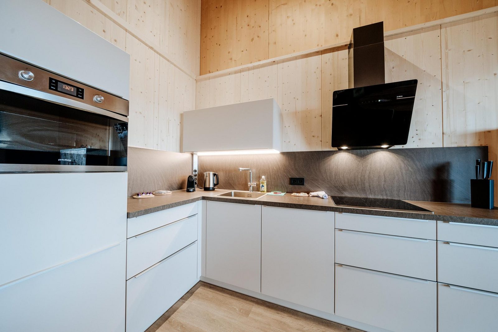 Active Apartment for 10