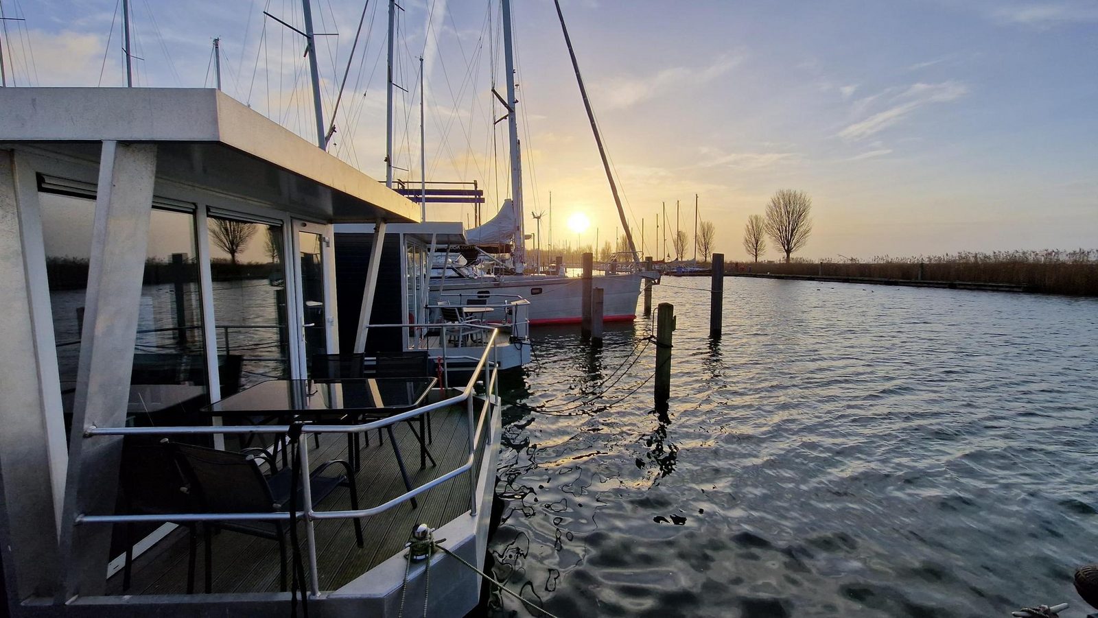 Havenlodge 4-6 pers Lelystad