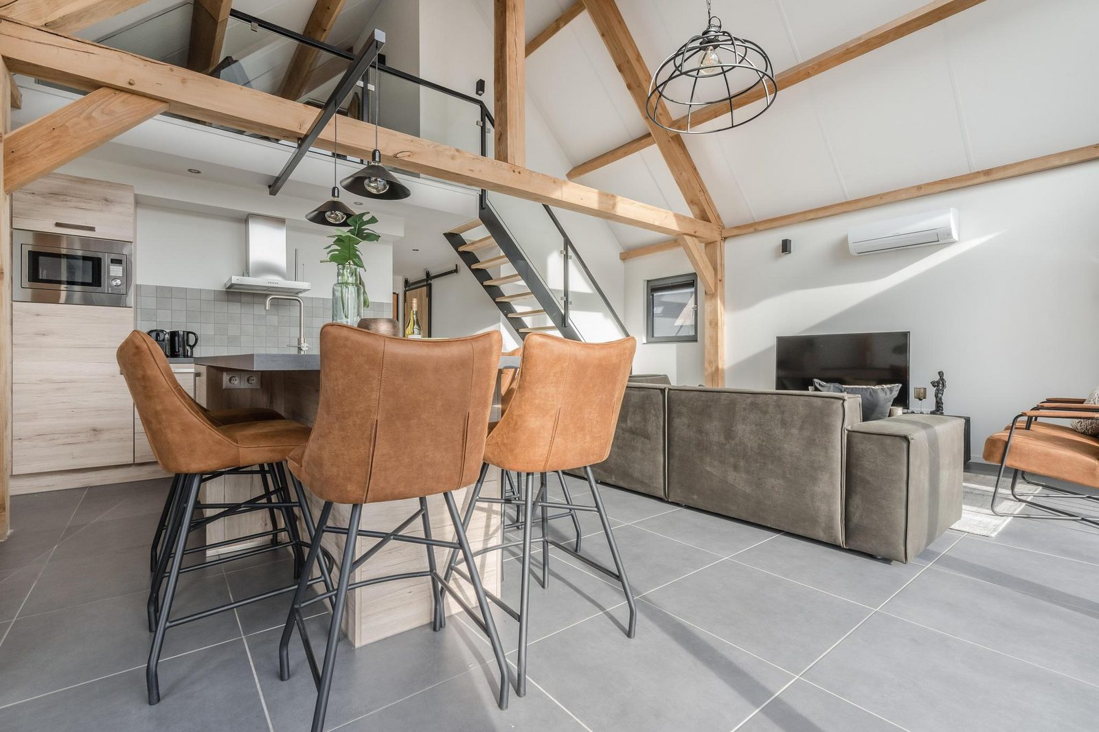 Farm Lodge 708