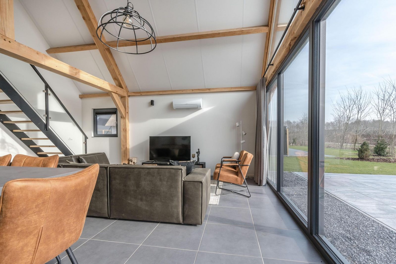 Farm Lodge 708
