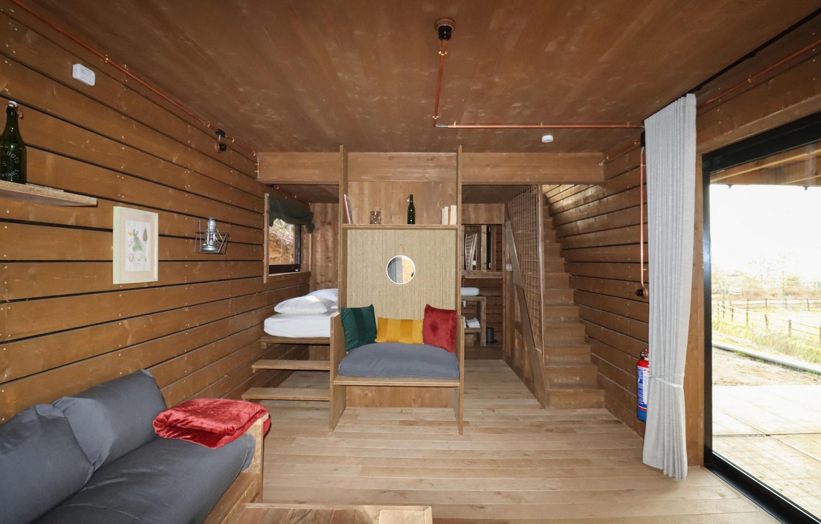 Shelter with jaccuzi