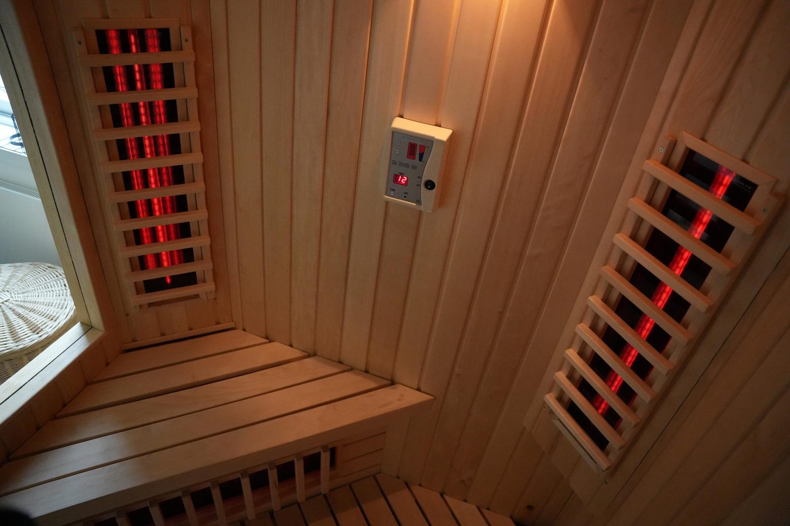 De Elysium 2-persoons met bubbelbad binnen én buiten hotspring bad, sauna, sunshower, stadstuin, wifi