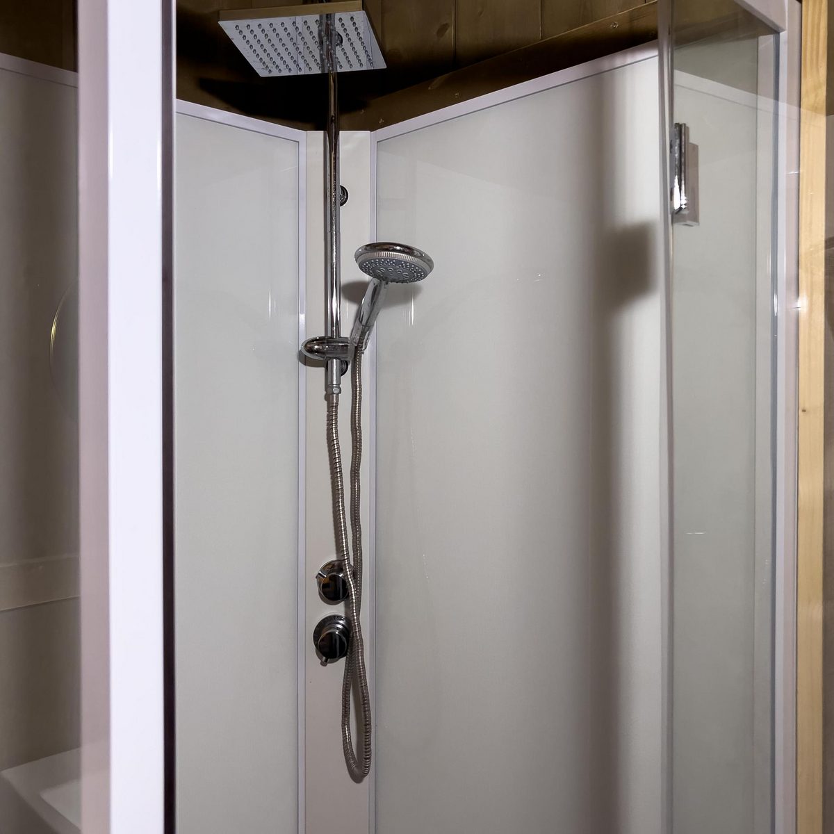 Luxe safaritent met sanitair | 6 personen