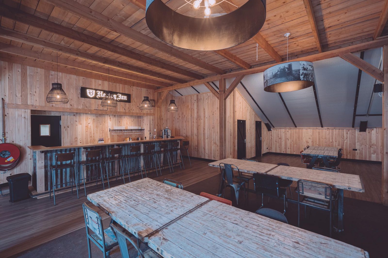Groepsruimte Kapschuur in combinatie met verschillende accommodaties (110 personen)