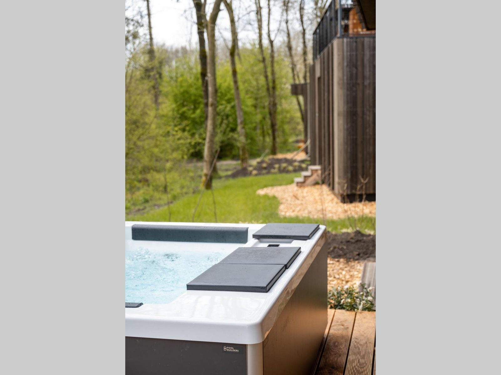 Lodge Jacuzzi | 4 Pers.