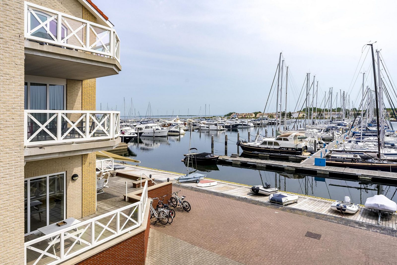 Kabbelaarsbank 411 - Port Marina Zélande